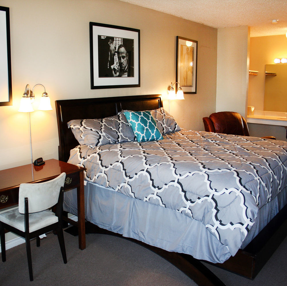 Columbia Lakes Hotel & Conference Center West Columbia エクステリア 写真