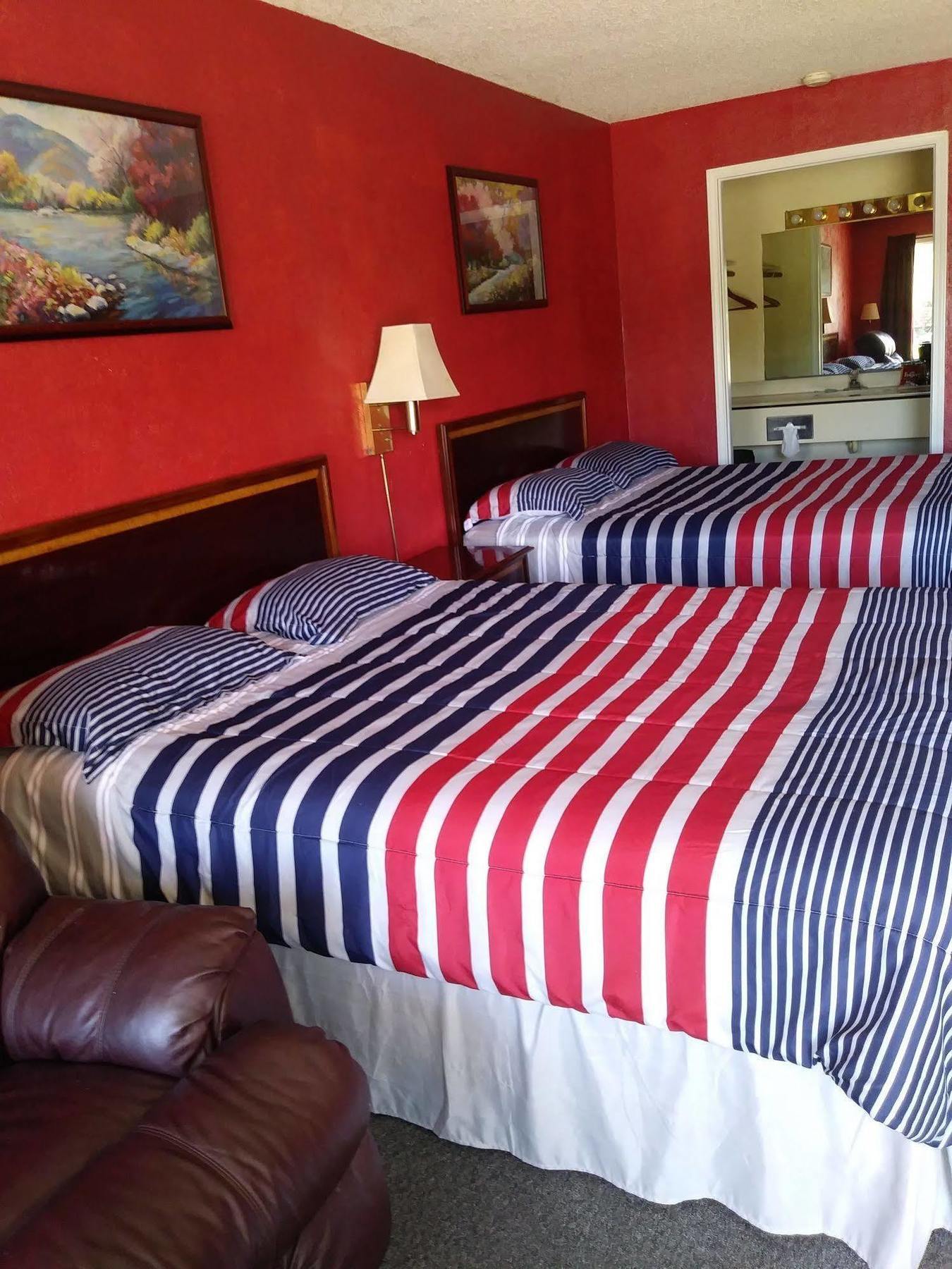 Columbia Lakes Hotel & Conference Center West Columbia エクステリア 写真