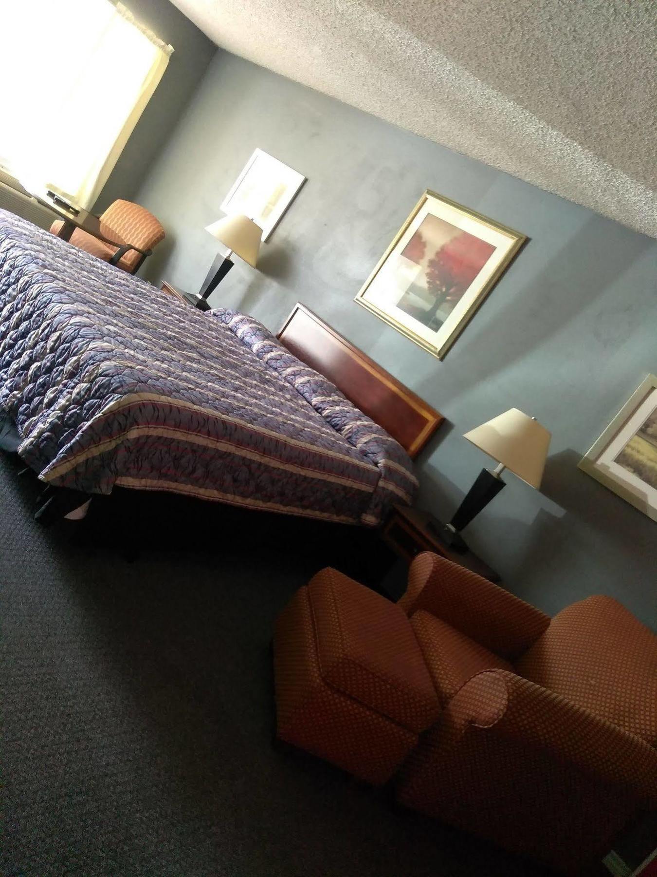 Columbia Lakes Hotel & Conference Center West Columbia エクステリア 写真